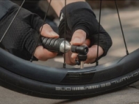 hustilka TOPEAK NANO AIRBOOSTER L + 25g CO2 náplň