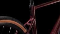 Gravel kolo CUBE NUROAD RACE rubyred 'n' gloss 2025