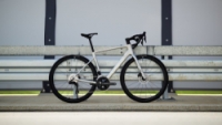 Silniční kolo Cube ATTAIN C:62 SLX sleekgrey´n´prism 2026