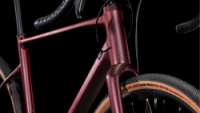 Gravel kolo CUBE NUROAD RACE rubyred 'n' gloss 2025
