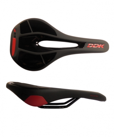 sedlo DDK D3735 černo-červené