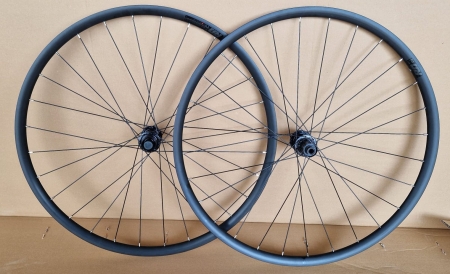 Silniční zapletená kola